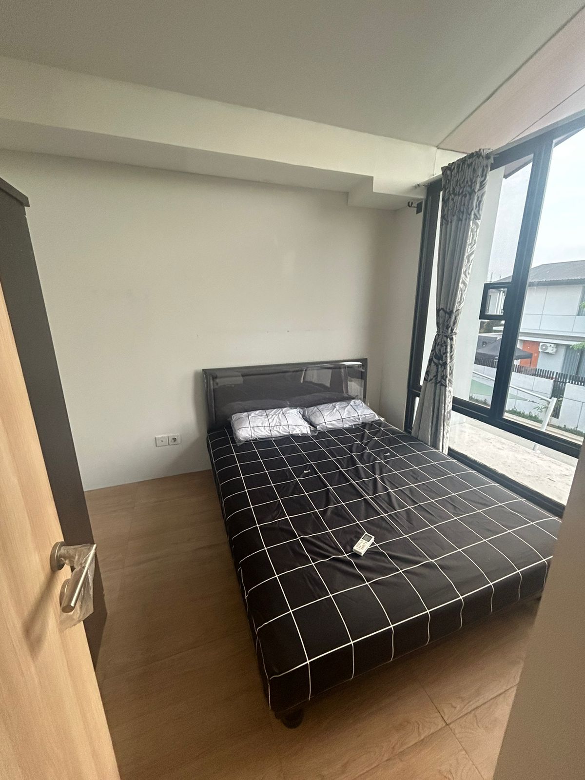 Rumah Disewakan di Cluster Waterfront Lippo Cikarang
